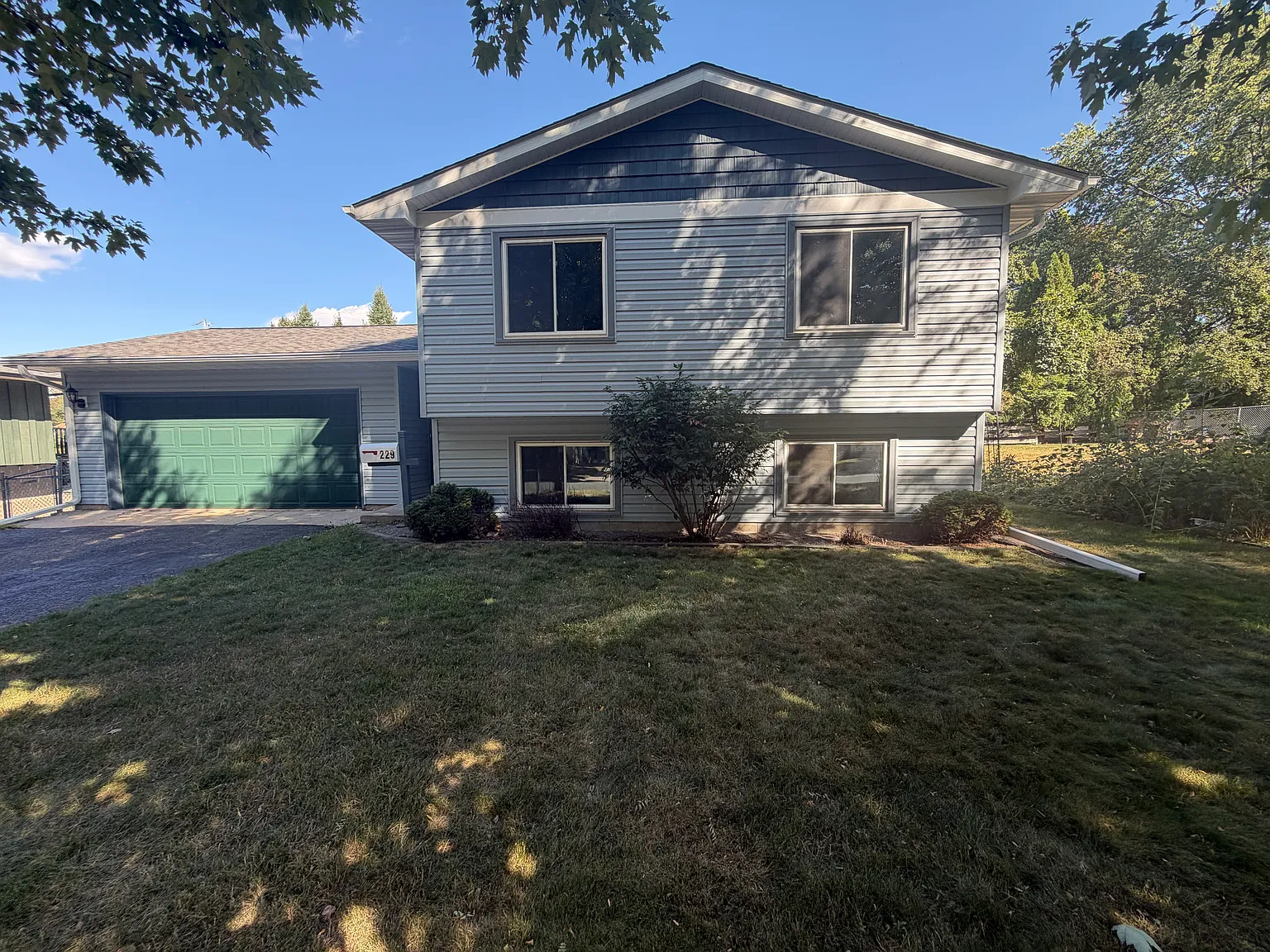 4 bed, 1800 sqft, $2,750 — Photo 1