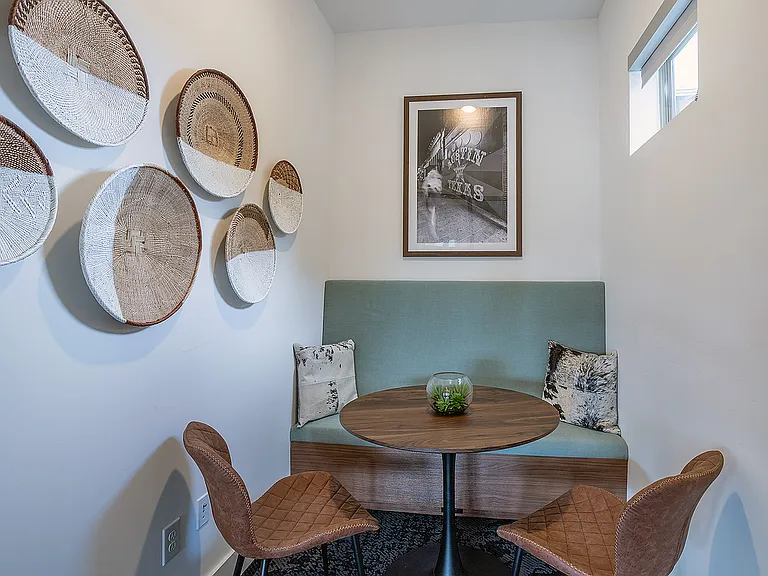 InteriorPhoto (28)