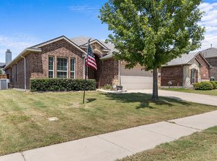 404 Marquette Dr, Van Alstyne, TX 75495
