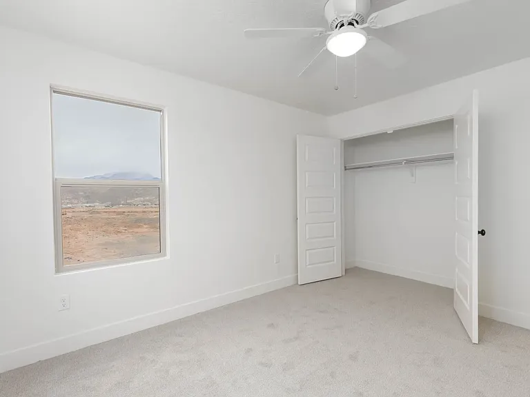 2862 W 500 N — Photo 30