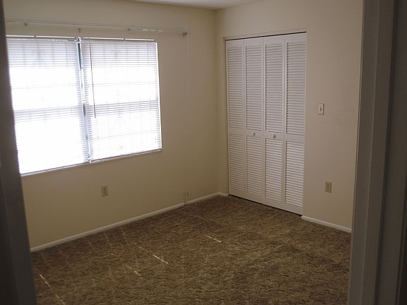 2nd image of 2073 Sandrala Dr