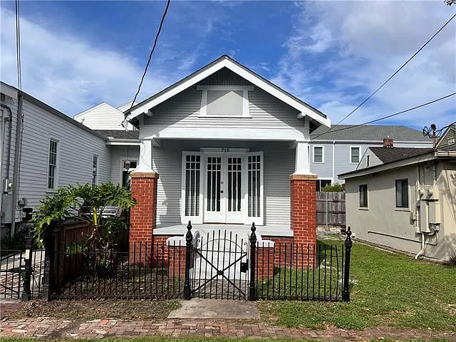 1 bed, 1.0 bath, 250 sqft, $995 — Photo 1
