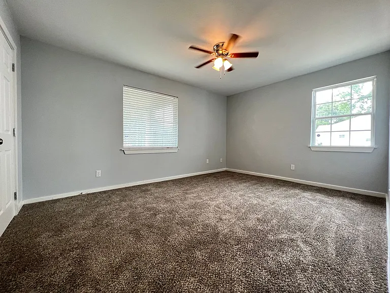 1226 Record Crossing Rd — Photo 14