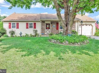 1745 Wilderness Rd, Lancaster, PA 17603