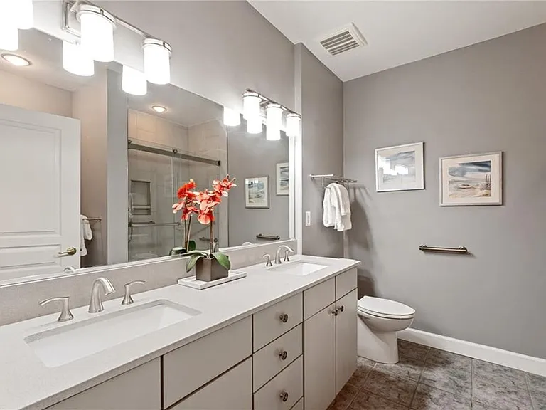 303 Brooke Ave #205 — Photo 18