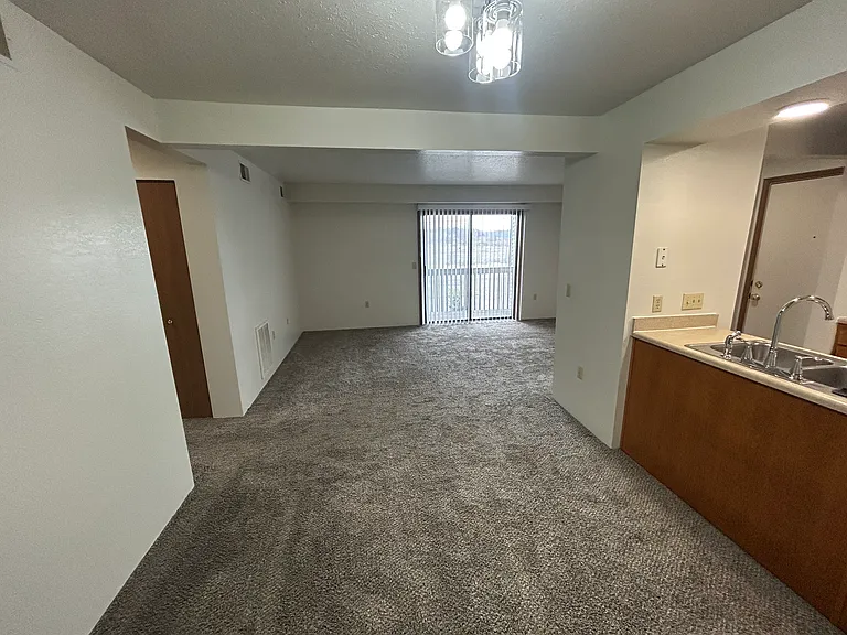 Spansail Apartments — Photo 19