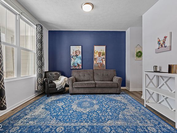 2nd image of 4781 Sherlock Dr
