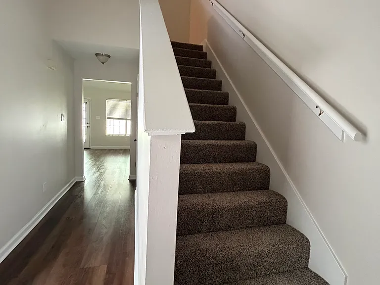 8544 Highland Glen Cir N — Photo 2