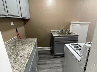 7450 S Luella Ave APT 1B, Chicago, IL 60649