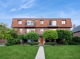 1212 Whispering Hills Ct UNIT 2-B, Naperville, IL 60540