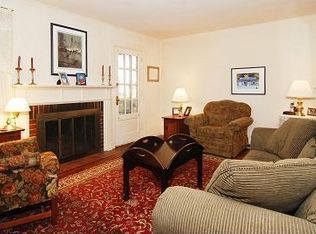 9 Burlington Pl #1X, Fair Lawn, NJ 07410