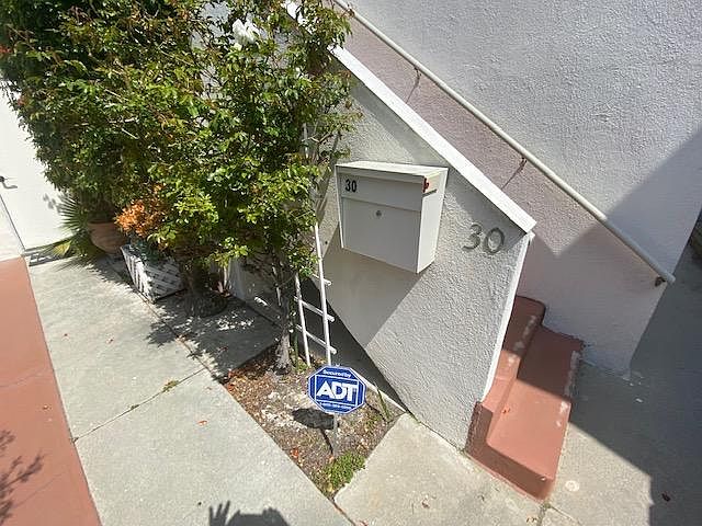 1st image of 30 Bennett Ave #30