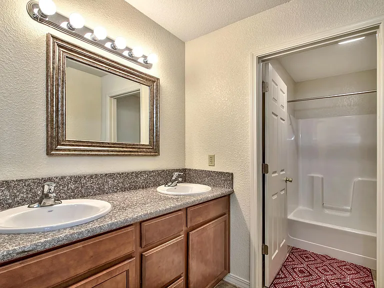5750 US Highway 95 N — Photo 8