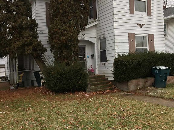 4th image of 2113 W Washington St #A-d