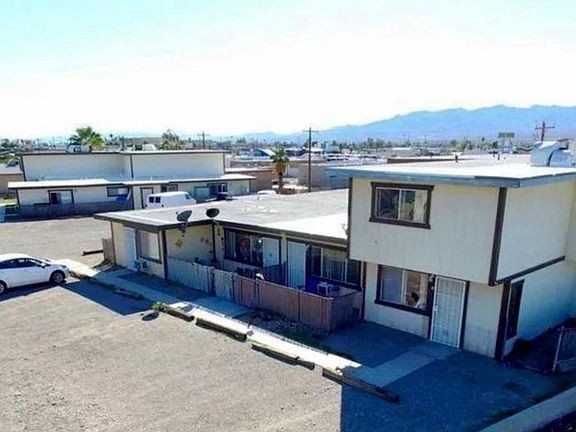 2nd image of 1587 Sierra Vista Dr #6
