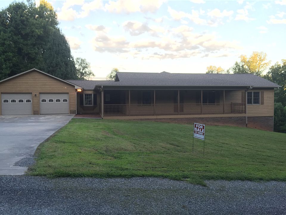 1st image of 525 Knollwood Dr