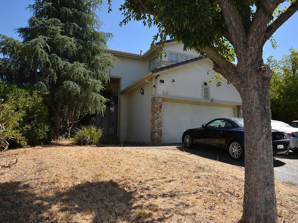 2nd image of 2333 Mark Twain Drive
