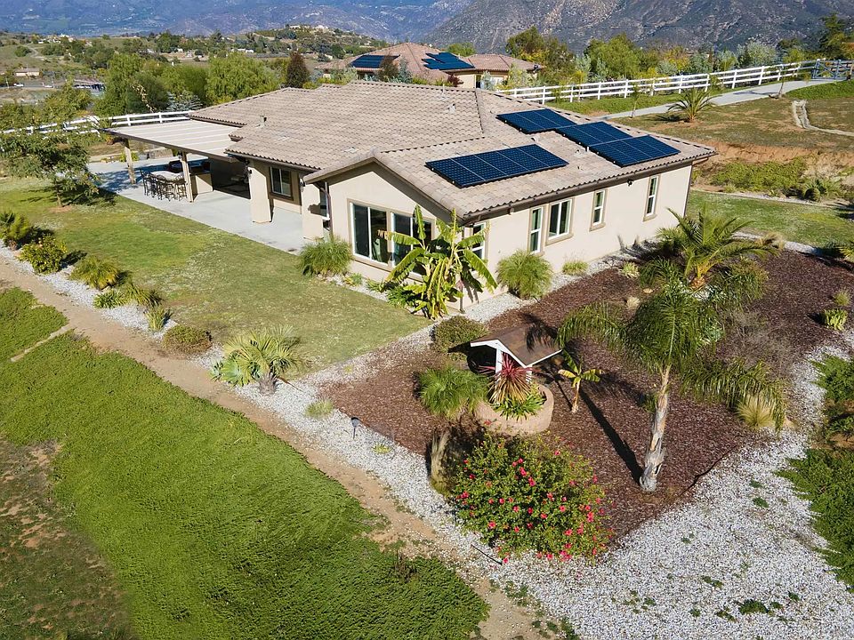 1st image of 31092 Rosebush Ln
