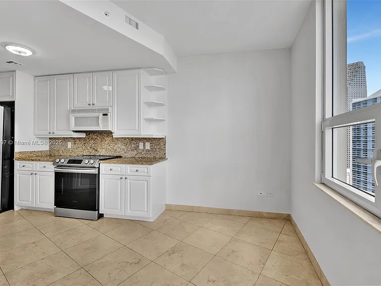 848 Brickell Key Dr #2602 — Photo 17