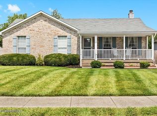 1407 Maple Ridge Ct, Simpsonville, KY 40067