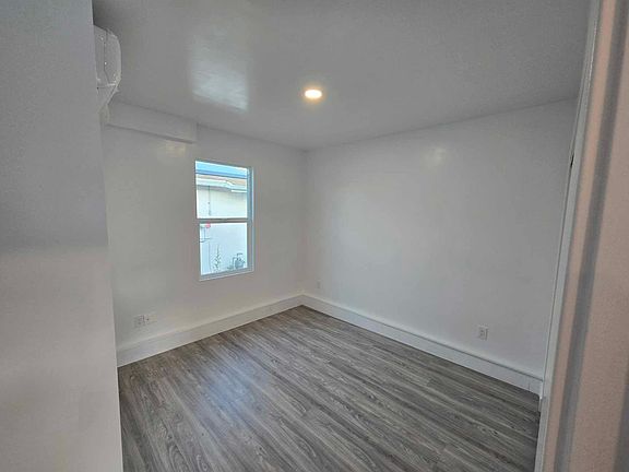 4th image of 7556 Northrup Dr