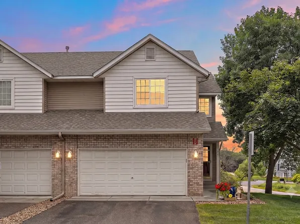 497 Pleasant Ln, Chaska, MN 55318
