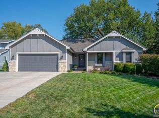 6628 SW Gisbourne Ct, Topeka, KS 66614