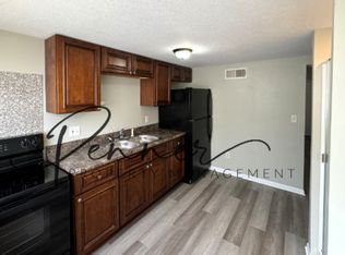 6310C Raytown Rd, Kansas City, MO 64133