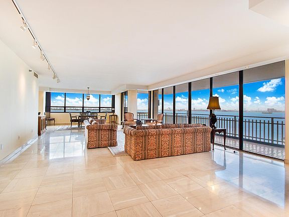 5th image of 11113 Biscayne Blvd Unit 857