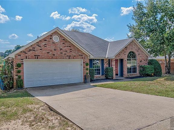 3rd image of 7812 Mary Anne Cir