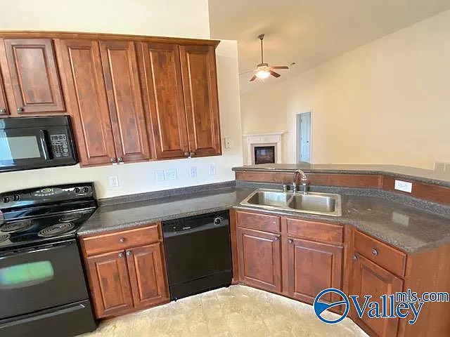 4828 Canterwood Dr SE — Photo 16