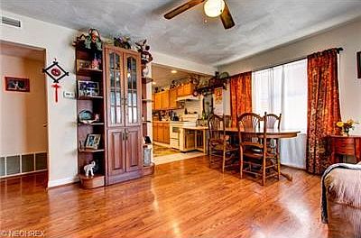 2nd image of 409 Jennings Ave