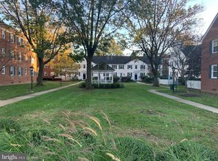2902 13th Rd S #2103, Arlington, VA 22204