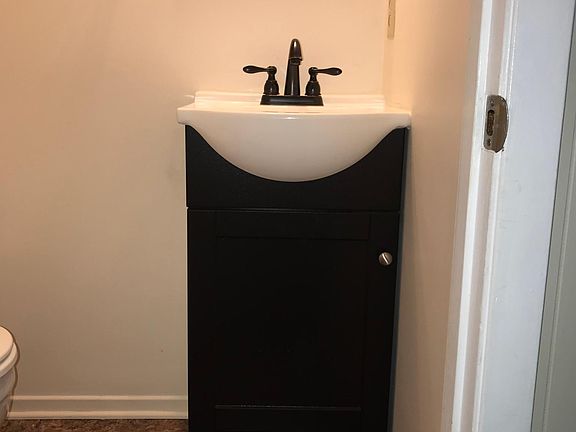 4th image of 1243 Cora Ln #15