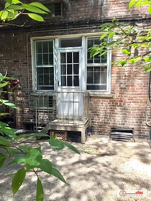 Rented by Cayenne Realty Group | media 10