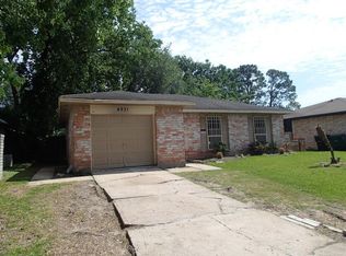 4931 E Ridgecreek Dr, Houston, TX 77053