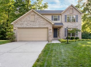 1649 Hunting Horn Cir, Indianapolis, IN