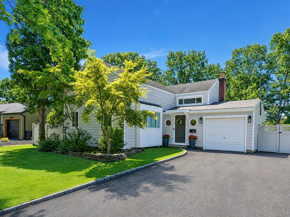 14 Elchester Dr