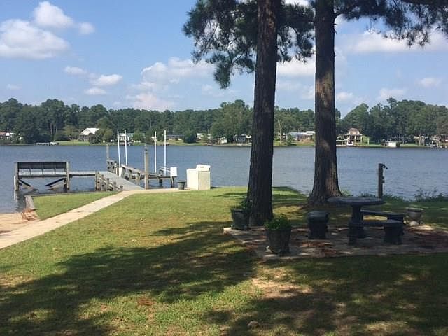 1599 Waters Edge Dr, Summerton, SC 29148 | Zillow