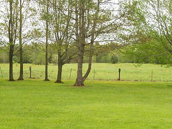 4th image of 10351 Silverthorn Road
