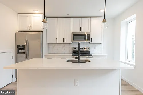 2120 W Master St Photo 1 2120 W Master St Photo 1