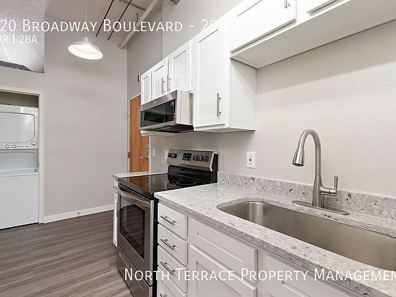 4th image of 920 Broadway Blvd #202