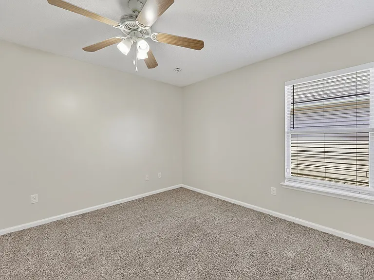 9205 Redtail Dr — Photo 20