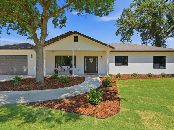208 N Linwood Street N, Visalia, CA 93291