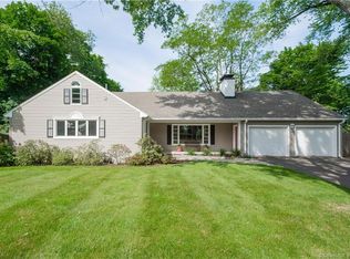 1 Sulgrave Rd, West Hartford, CT 06107