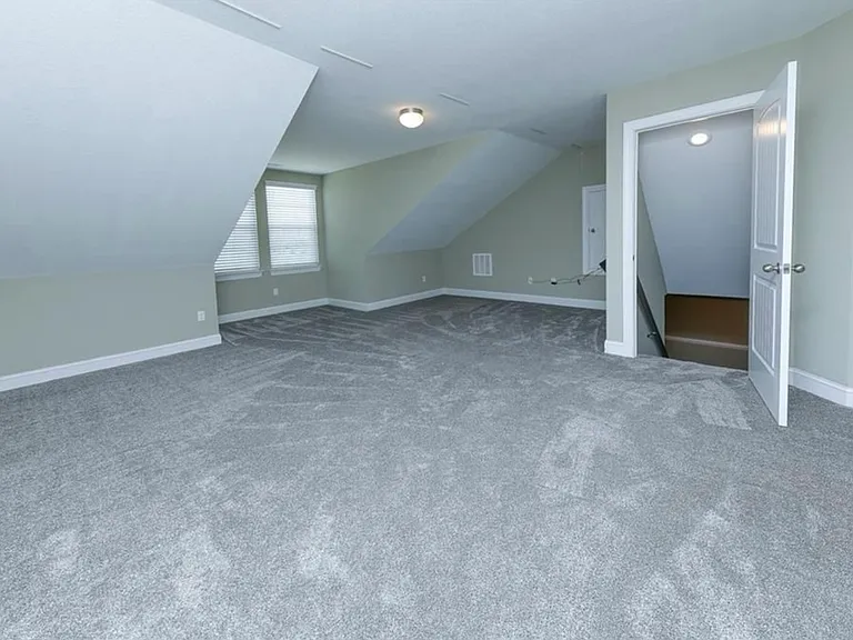 111 Holly Ridge Dr — Photo 16