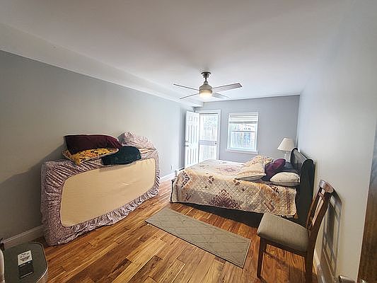 3rd image of 3084 30th St #2