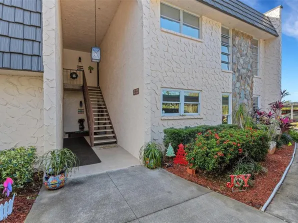 107 FERNWOOD CIRCLE #107, SEMINOLE, FL 33777