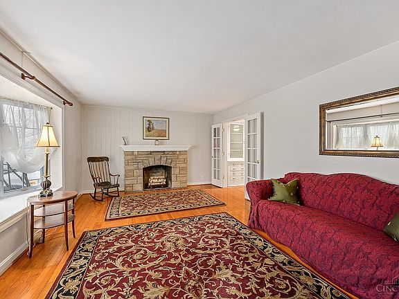 4th image of 7984 Sagamore Dr