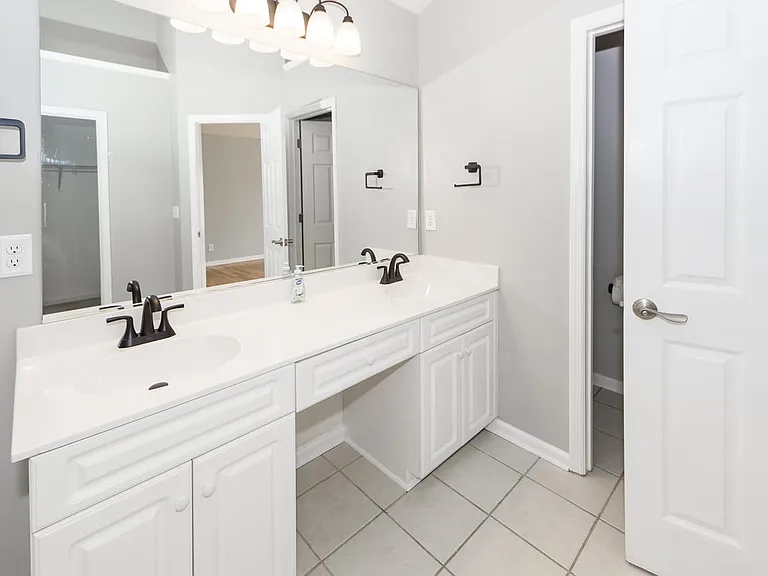 112 Tanglewood Cir — Photo 24